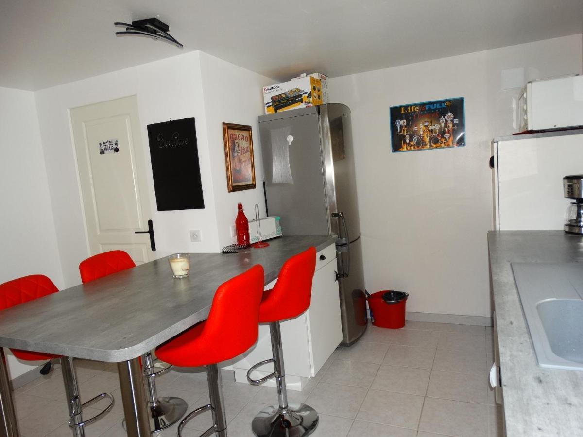 Appartement Au Calme Proche D'Un Petit Bois Dans Кемпер Экстерьер фото