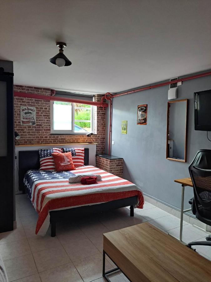 Appartement Au Calme Proche D'Un Petit Bois Dans Кемпер Экстерьер фото
